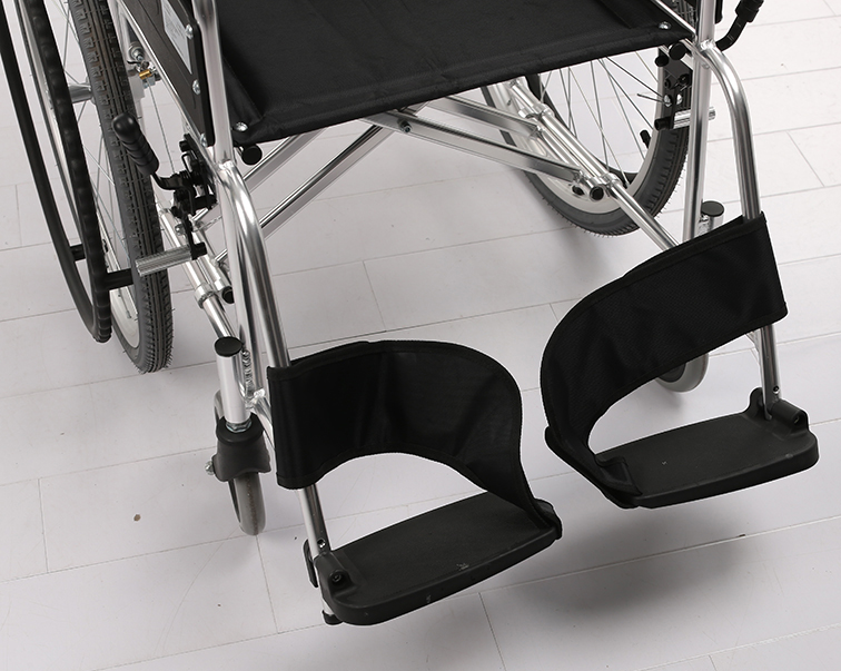 Portable Adults Best Manual Wheelchair for Outdoor Use from China