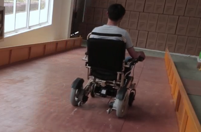 electric wheelchair.png